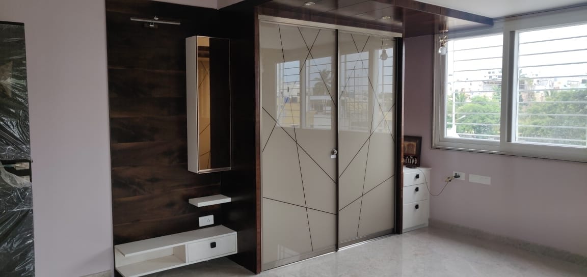 top-lacquer-glass-designs-in-gurgaon-gurugram-top-dealers-manufacturers-in-gurgaon-india